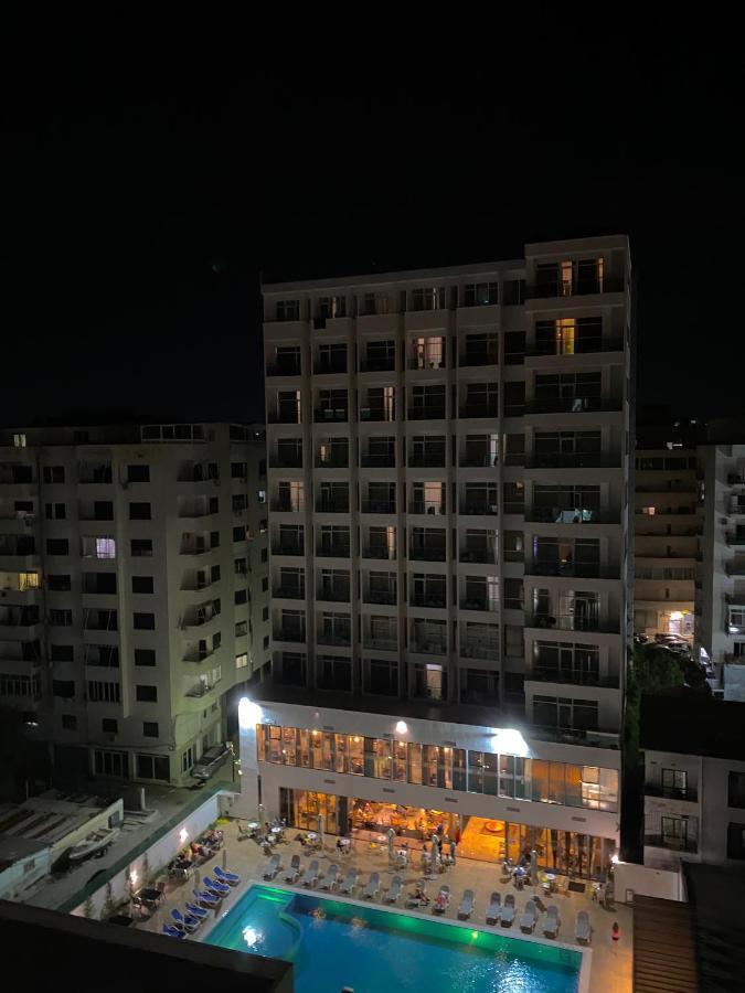Prestige Apartament Sea View Durrës Esterno foto