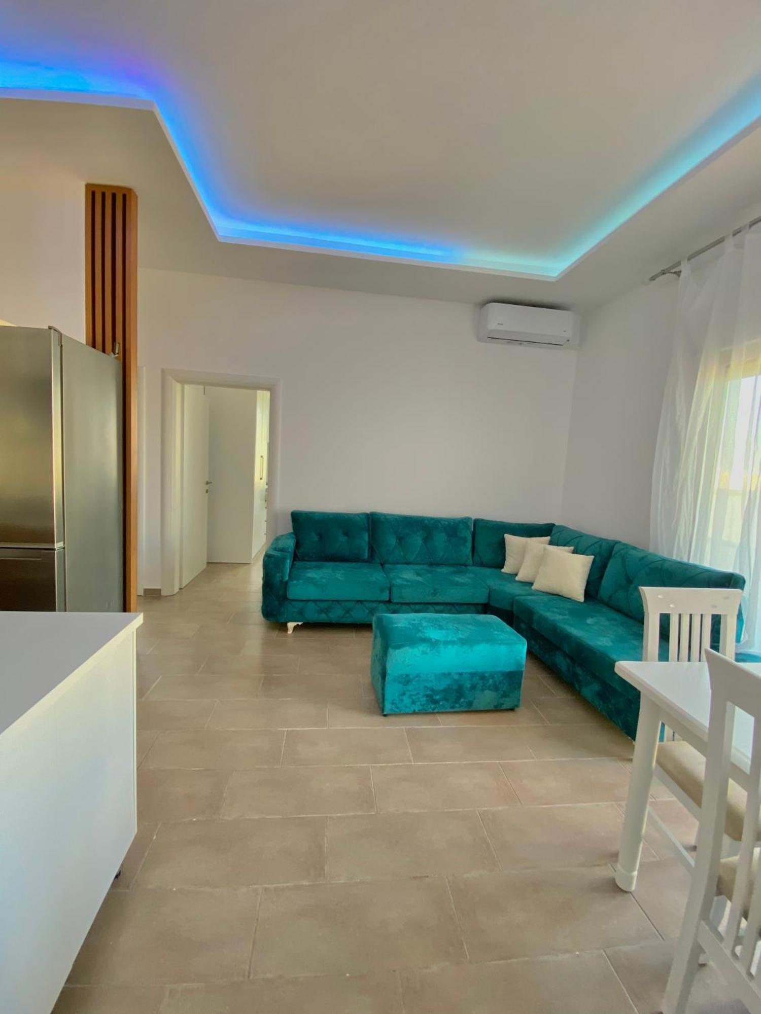 Prestige Apartament Sea View Durrës Esterno foto