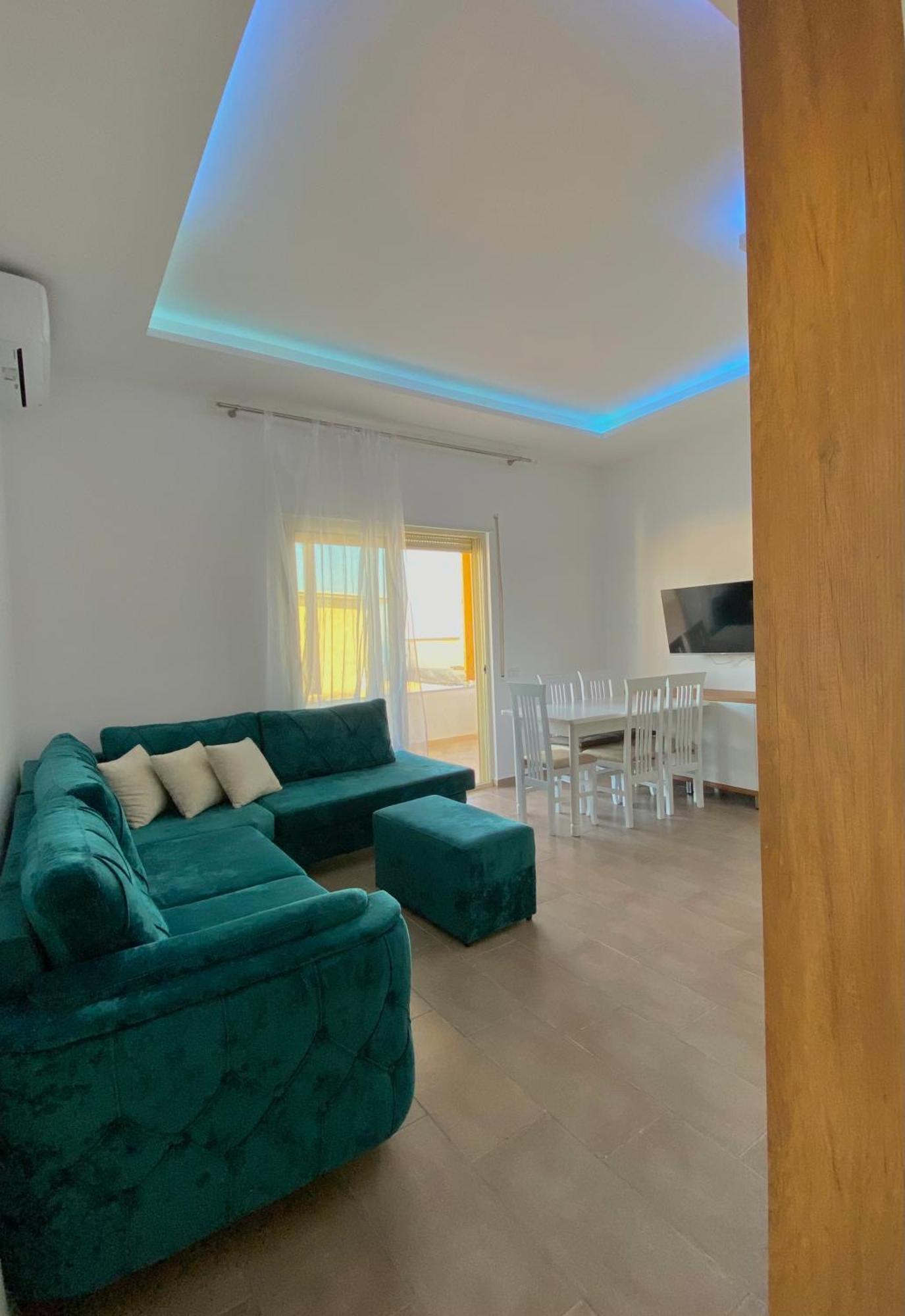 Prestige Apartament Sea View Durrës Esterno foto