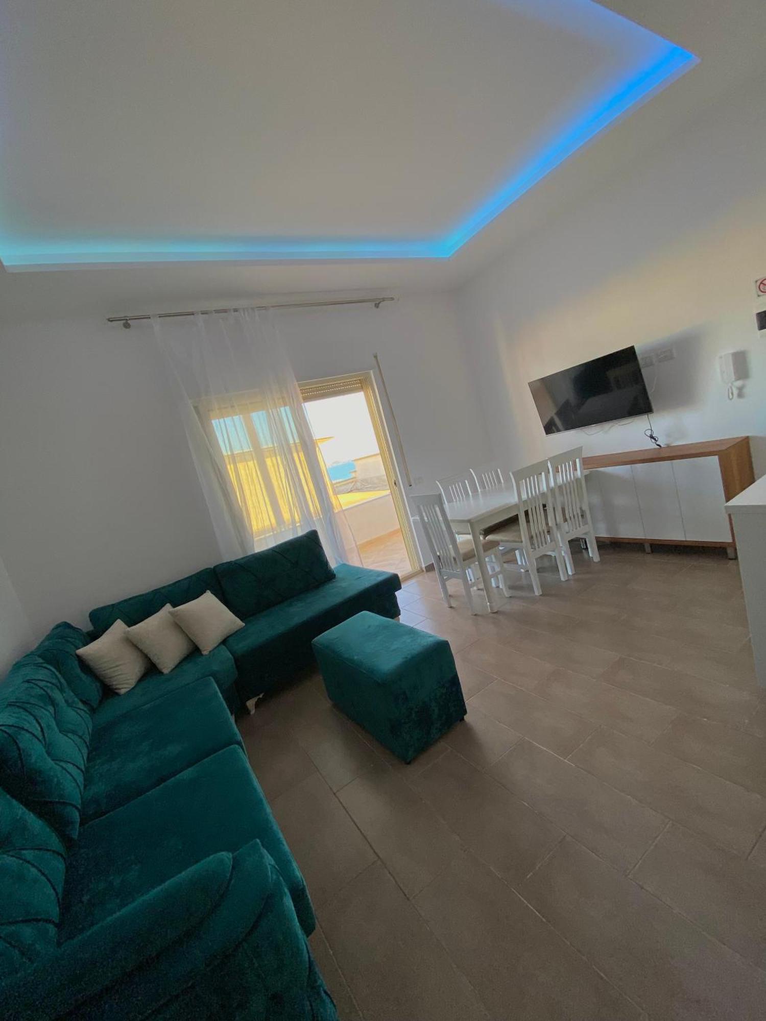 Prestige Apartament Sea View Durrës Esterno foto