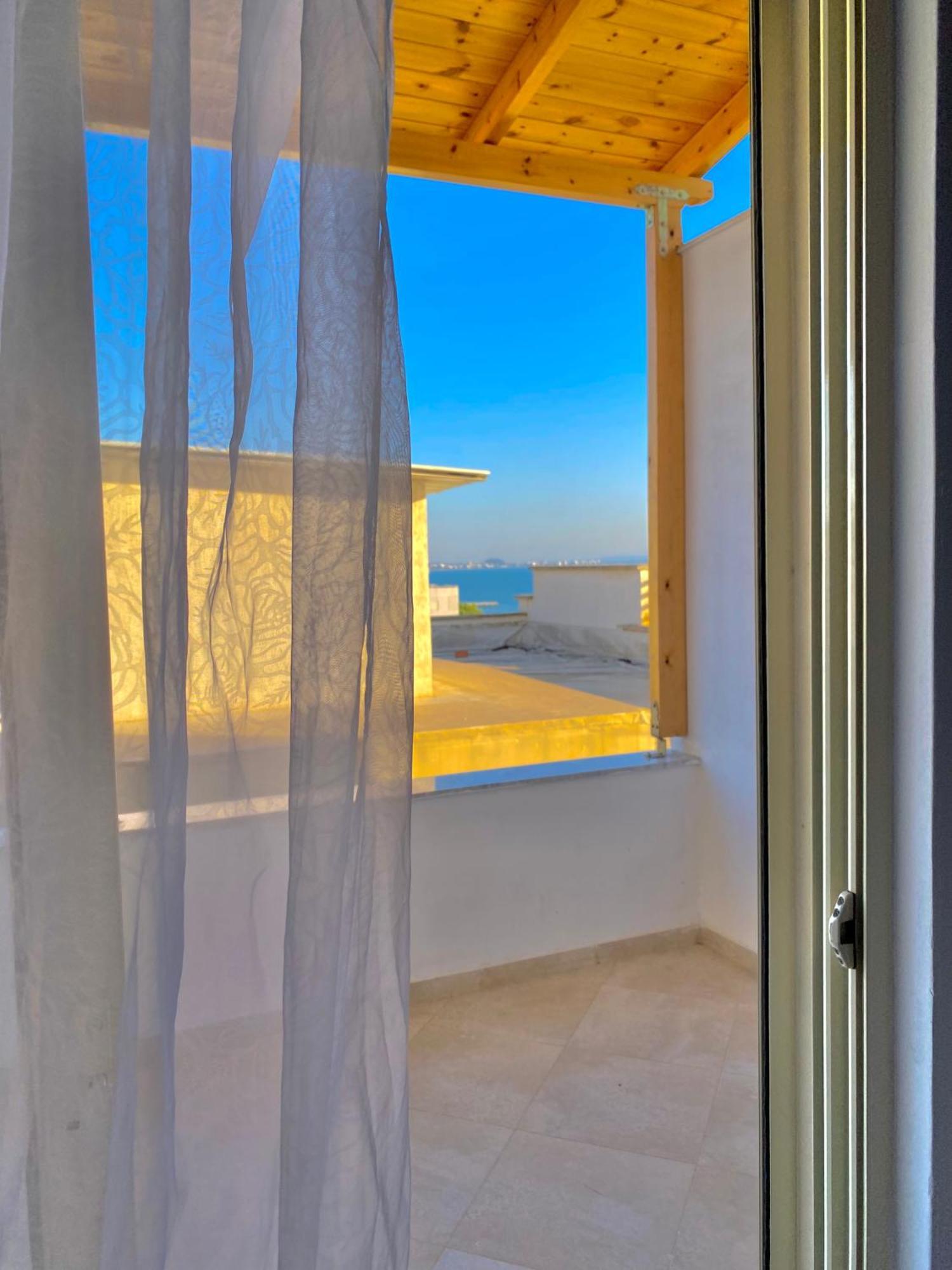 Prestige Apartament Sea View Durrës Esterno foto