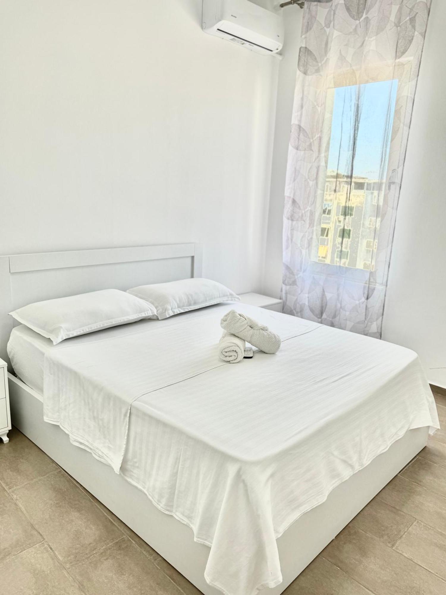 Prestige Apartament Sea View Durrës Esterno foto