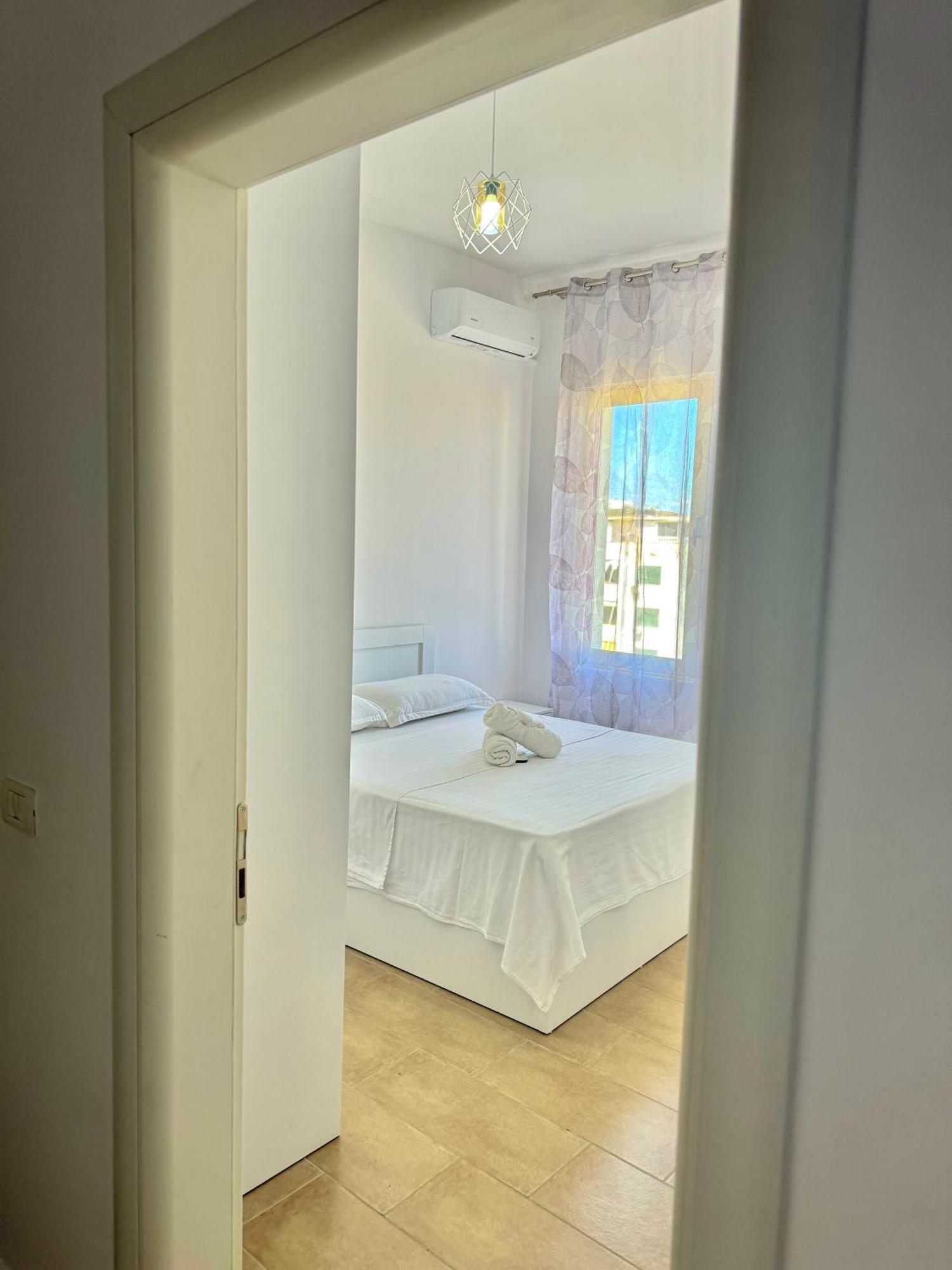 Prestige Apartament Sea View Durrës Esterno foto